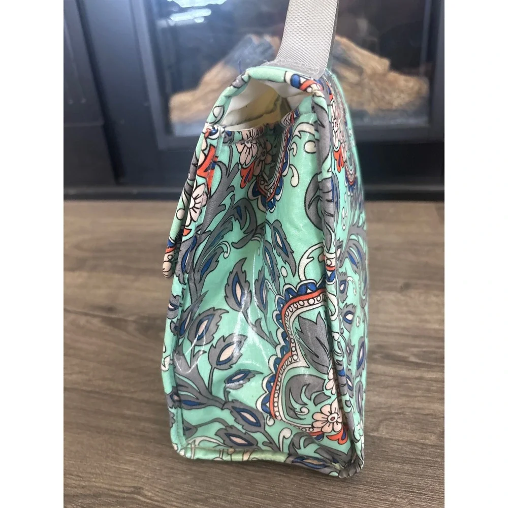 Vera Bradley Foldover Lunch Bag Mint Green Paisley Laminated Insulated Tote